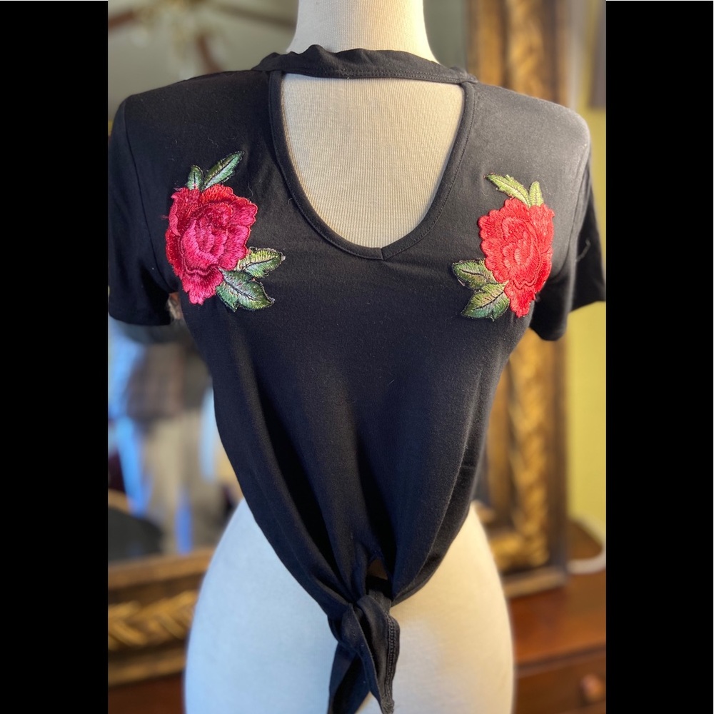 Toska Black Crop Top with Floral Embroidery